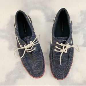 Tommy Hilfiger boat shoes size 13. Hawaiian design